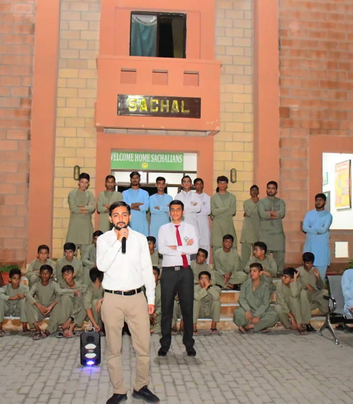 On the solemn anniversary of Quaid-e-Azam Muhammad Ali Jinnah’s death on 11 September, Yarians paid glowing tributes through heartfelt speeches, motivational talks, powerful quotes, patriotic songs, and printed words that echo his vision.